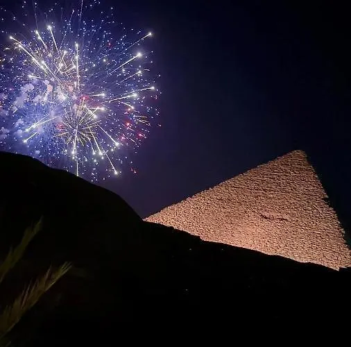 Osiris Pyramid Inn